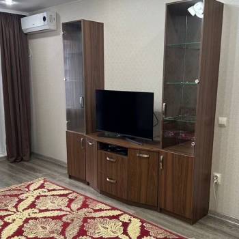 Сдается 2-х комнатная квартира, 64 м²