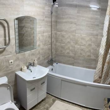 Сдается 2-х комнатная квартира, 63 м²