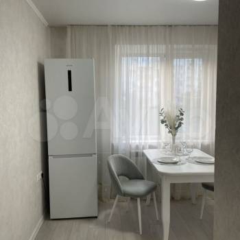 Сдается 1-комнатная квартира, 38 м²