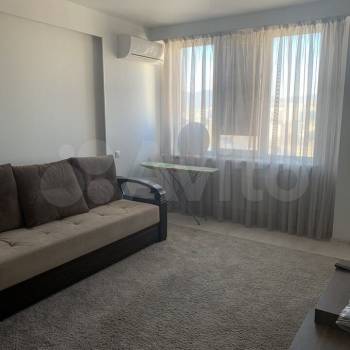 Сдается 1-комнатная квартира, 39 м²