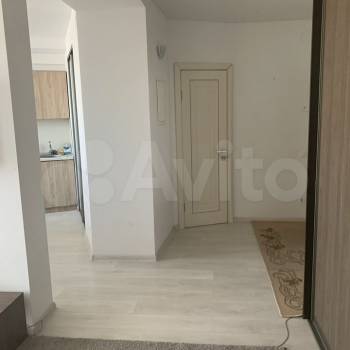 Сдается 1-комнатная квартира, 39 м²