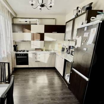 Сдается Многокомнатная квартира, 100 м²