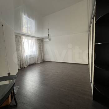 Сдается Многокомнатная квартира, 100 м²