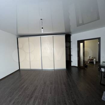 Сдается Многокомнатная квартира, 100 м²