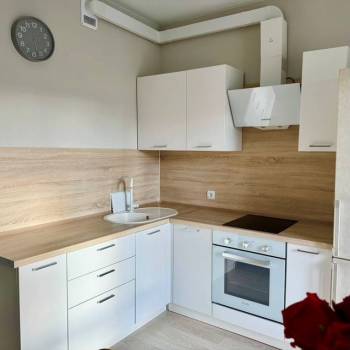 Продается 1-комнатная квартира, 35 м²