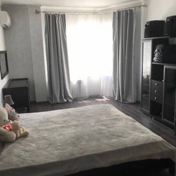 Сдается 1-комнатная квартира, 43 м²