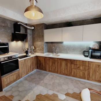 Продается 2-х комнатная квартира, 80 м²