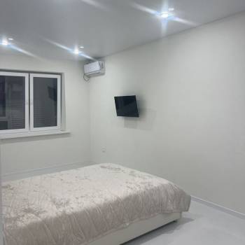 Продается 1-комнатная квартира, 48 м²