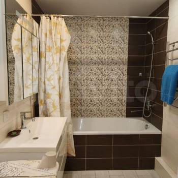 Продается 1-комнатная квартира, 40 м²