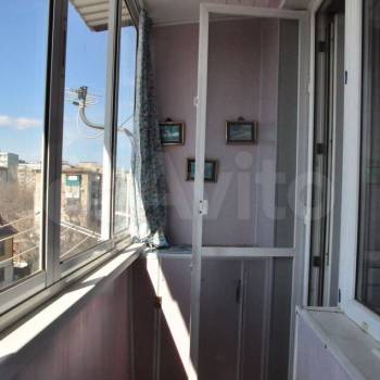 Продается 1-комнатная квартира, 32 м²