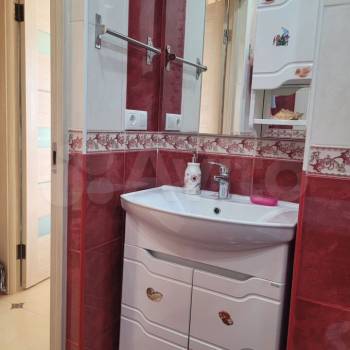 Продается 1-комнатная квартира, 48 м²