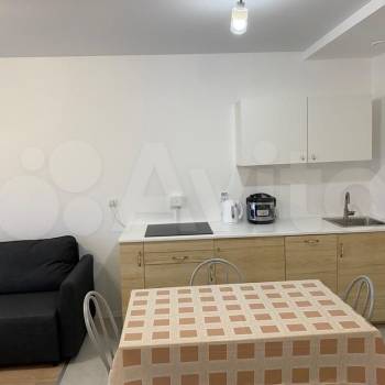 Продается 1-комнатная квартира, 35 м²