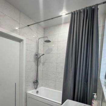 Продается 1-комнатная квартира, 42,3 м²