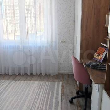 Продается 3-х комнатная квартира, 77 м²
