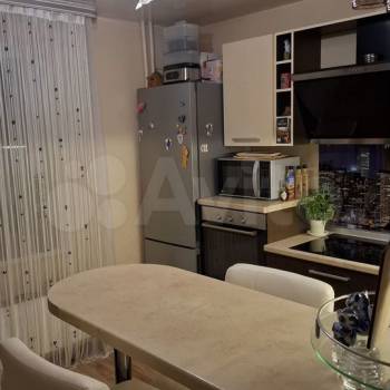 Продается 1-комнатная квартира, 37,8 м²