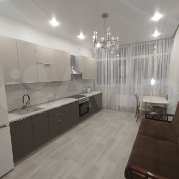 Сдается 2-х комнатная квартира, 74 м²