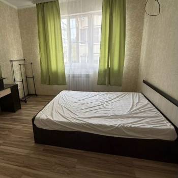 Сдается 2-х комнатная квартира, 70 м²