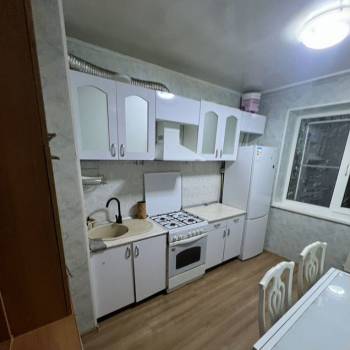 Сдается Многокомнатная квартира, 80 м²