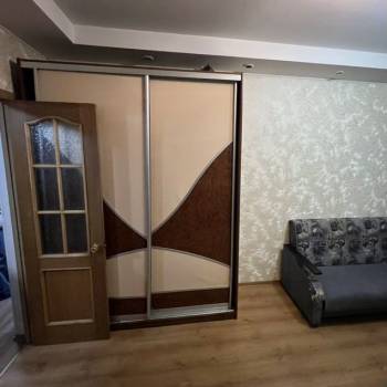 Сдается Многокомнатная квартира, 80 м²