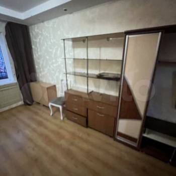 Сдается Многокомнатная квартира, 80 м²