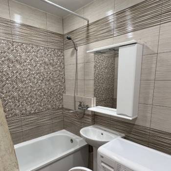 Сдается 1-комнатная квартира, 42 м²