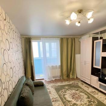 Сдается 1-комнатная квартира, 42 м²