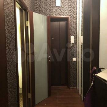 Продается 1-комнатная квартира, 63 м²