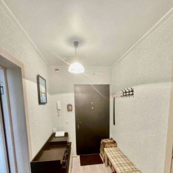 Продается 1-комнатная квартира, 39 м²