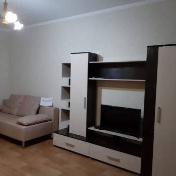 Сдается 1-комнатная квартира, 40 м²