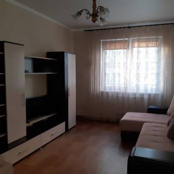 Сдается 1-комнатная квартира, 40 м²