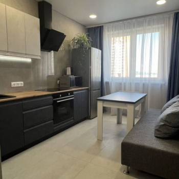 Продается 1-комнатная квартира, 37,4 м²