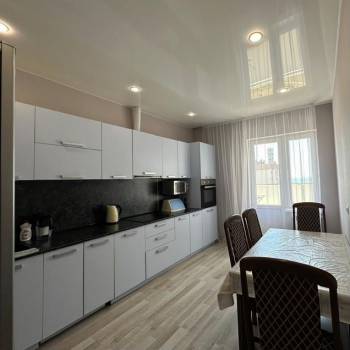 Сдается 1-комнатная квартира, 41 м²