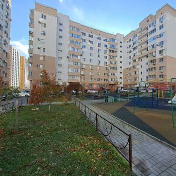 Продается 2-х комнатная квартира, 64 м²