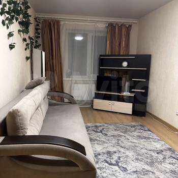 Сдается 1-комнатная квартира, 37 м²