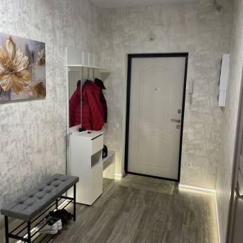 Сдается 2-х комнатная квартира, 93 м²