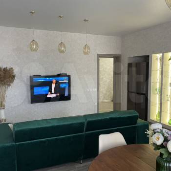 Сдается 2-х комнатная квартира, 93 м²