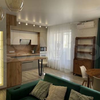 Сдается 2-х комнатная квартира, 93 м²