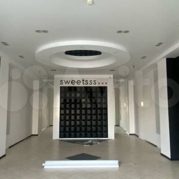 Сдается Нежилое помещение, 165 м²