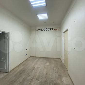 Сдается Нежилое помещение, 165 м²