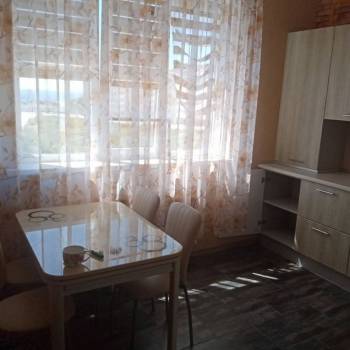 Сдается 1-комнатная квартира, 50 м²