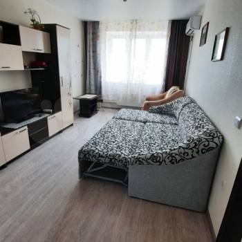 Продается 1-комнатная квартира, 38 м²