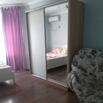 Сдается 1-комнатная квартира, 42 м²