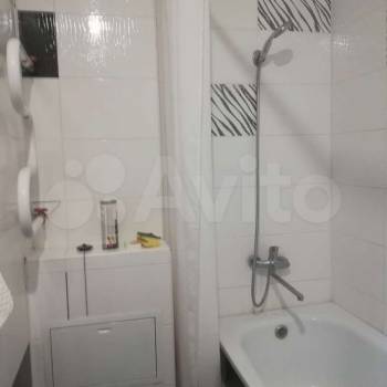 Сдается 1-комнатная квартира, 42 м²