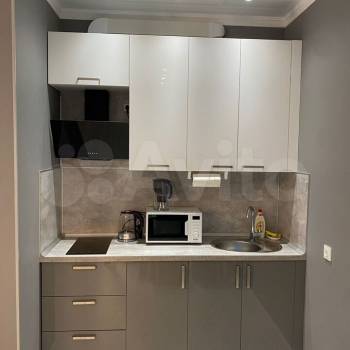 Продается 1-комнатная квартира, 32 м²