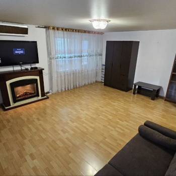 Сдается 1-комнатная квартира, 51,4 м²