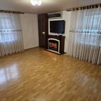 Сдается 1-комнатная квартира, 51,4 м²