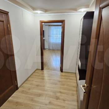 Сдается 1-комнатная квартира, 51,4 м²