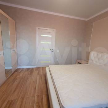 Сдается 1-комнатная квартира, 49,5 м²