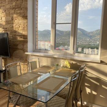 Сдается 1-комнатная квартира, 49,5 м²