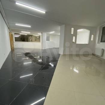 Продается Нежилое помещение, 182 м²